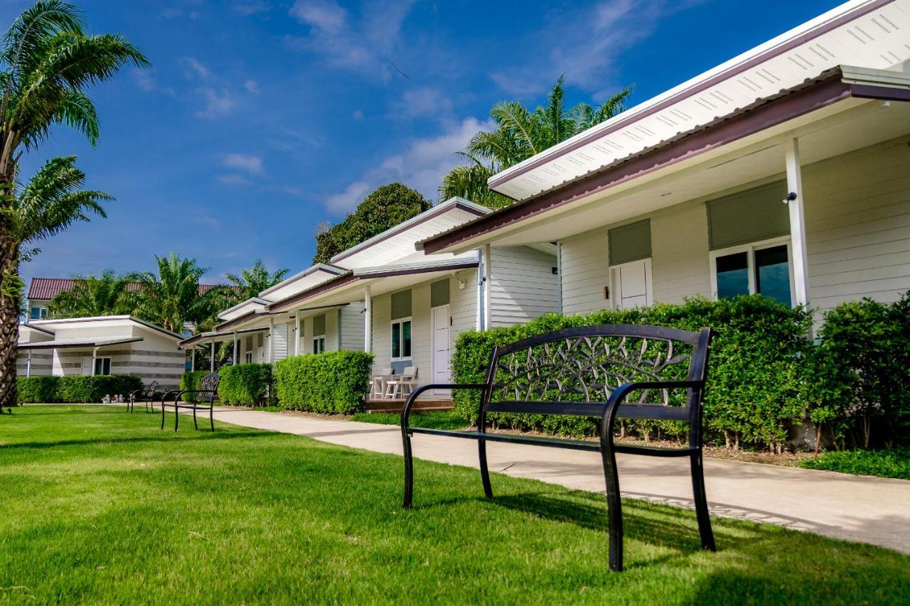One Chumphon Hotel Buitenkant foto